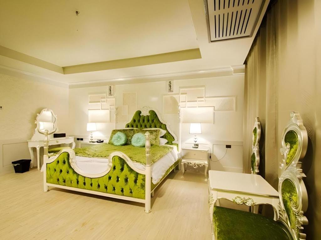 Alvarez Hotel Buri Ram Eksteriør billede