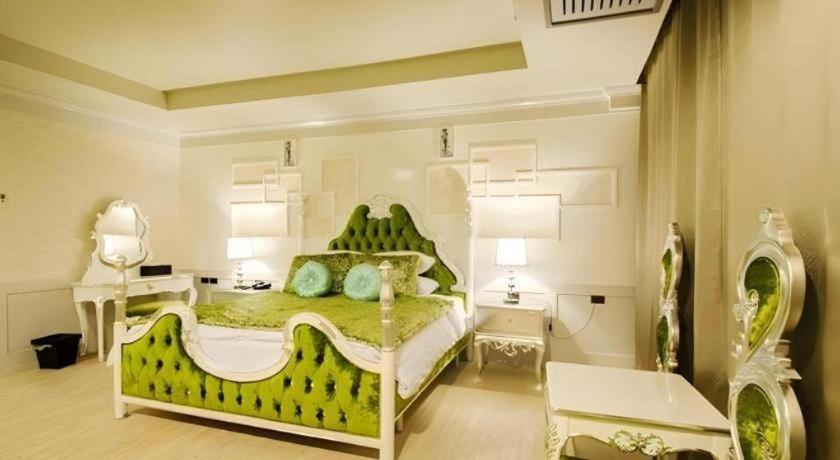 Alvarez Hotel Buri Ram Eksteriør billede