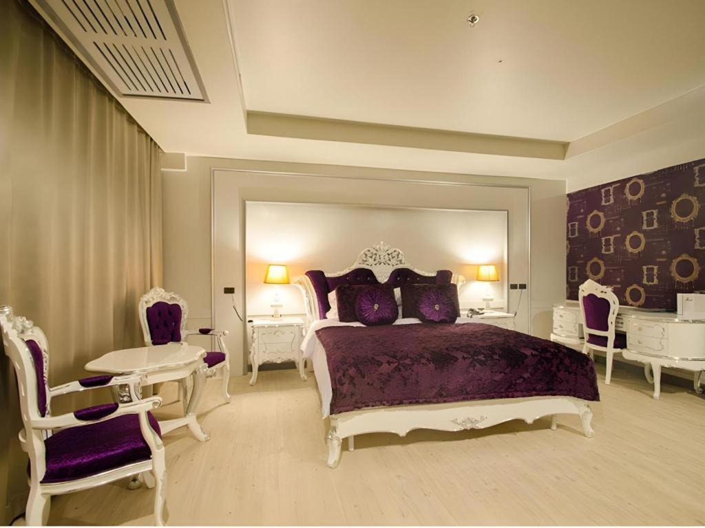 Alvarez Hotel Buri Ram Eksteriør billede