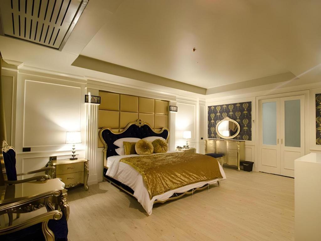 Alvarez Hotel Buri Ram Eksteriør billede