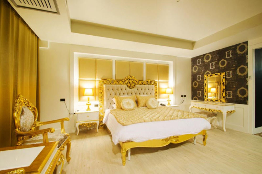 Alvarez Hotel Buri Ram Eksteriør billede