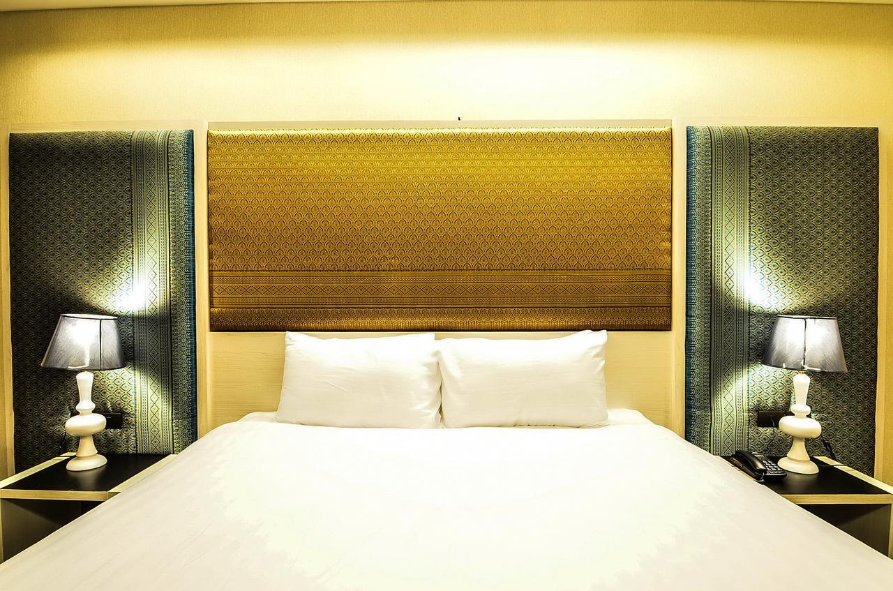 Alvarez Hotel Buri Ram Eksteriør billede