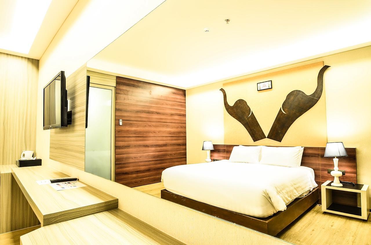 Alvarez Hotel Buri Ram Eksteriør billede