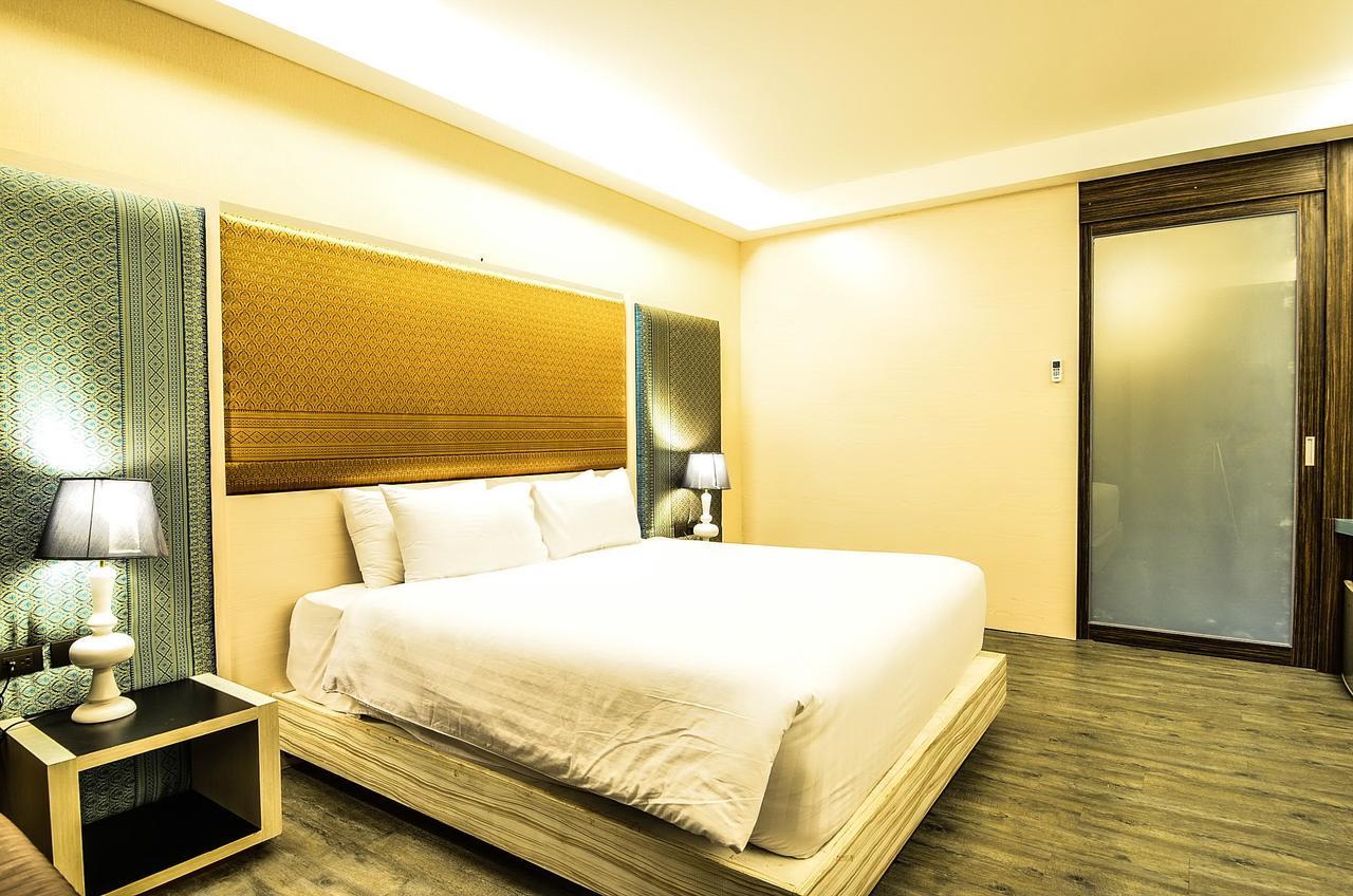 Alvarez Hotel Buri Ram Eksteriør billede